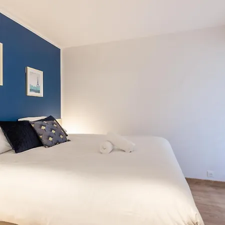 Sweet By Plaza Apartment